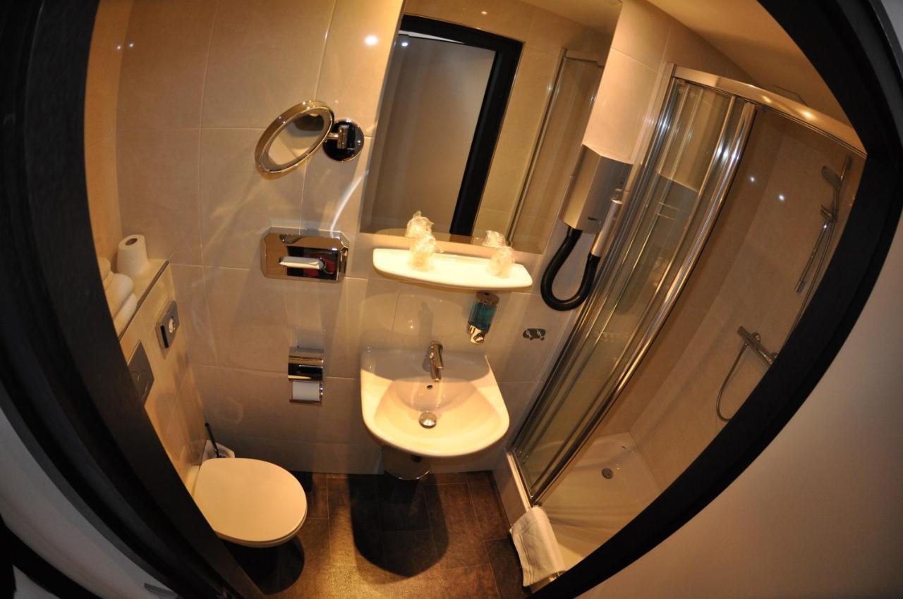 Budget Hotel Le Beau Rivage Middelburg Eksteriør billede