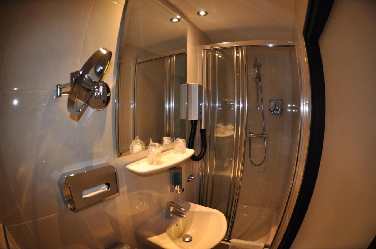 Budget Hotel Le Beau Rivage Middelburg Eksteriør billede